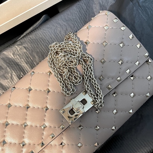 Valentino Garavani rockstud clutch, crossbody - Picture 3 of 10